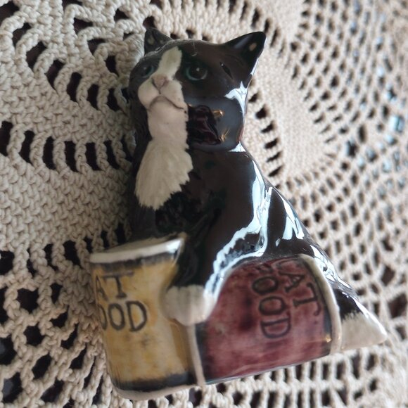 ***SOLD*** Black and White Tuxedo Cat Figurine - Picture 3 of 8
